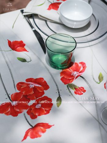 Khăn trải bàn vẽ hoa poppy
